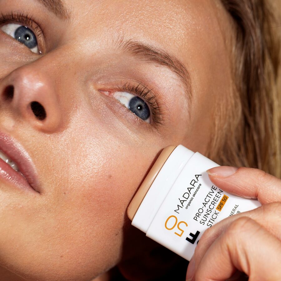 Mádara - SPF50 Pro-Active Sunscreen stick, 18 g - Bild 2