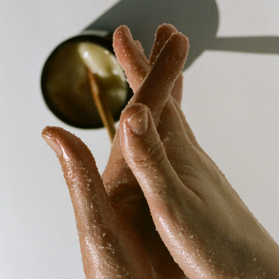 L:a Bruket - Restorative Algae Hand Peel 120 g - Bild 2