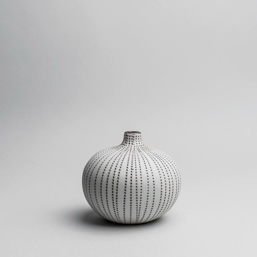 Lindform - Vas Bari Medium Brown Dots