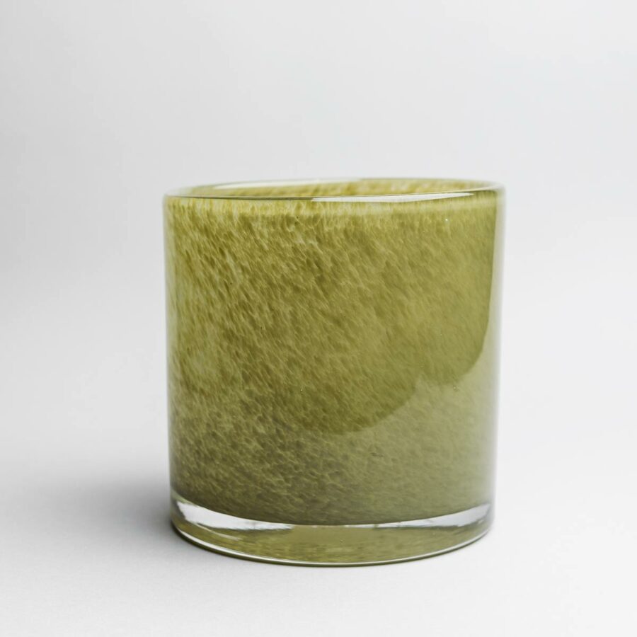 Olsson & Jensen - Ljuslykta Nilla olivgrön 12 cm