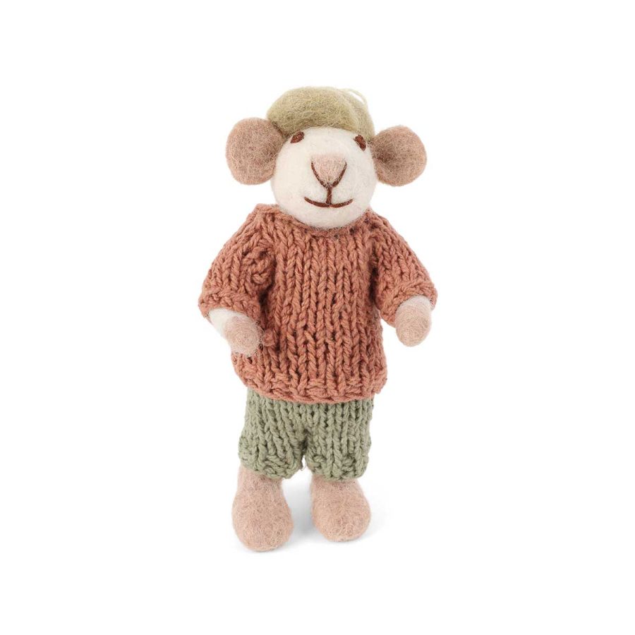 Gry & Sif - White Mouse Cap, Dusty Red Shirt & Green Pants