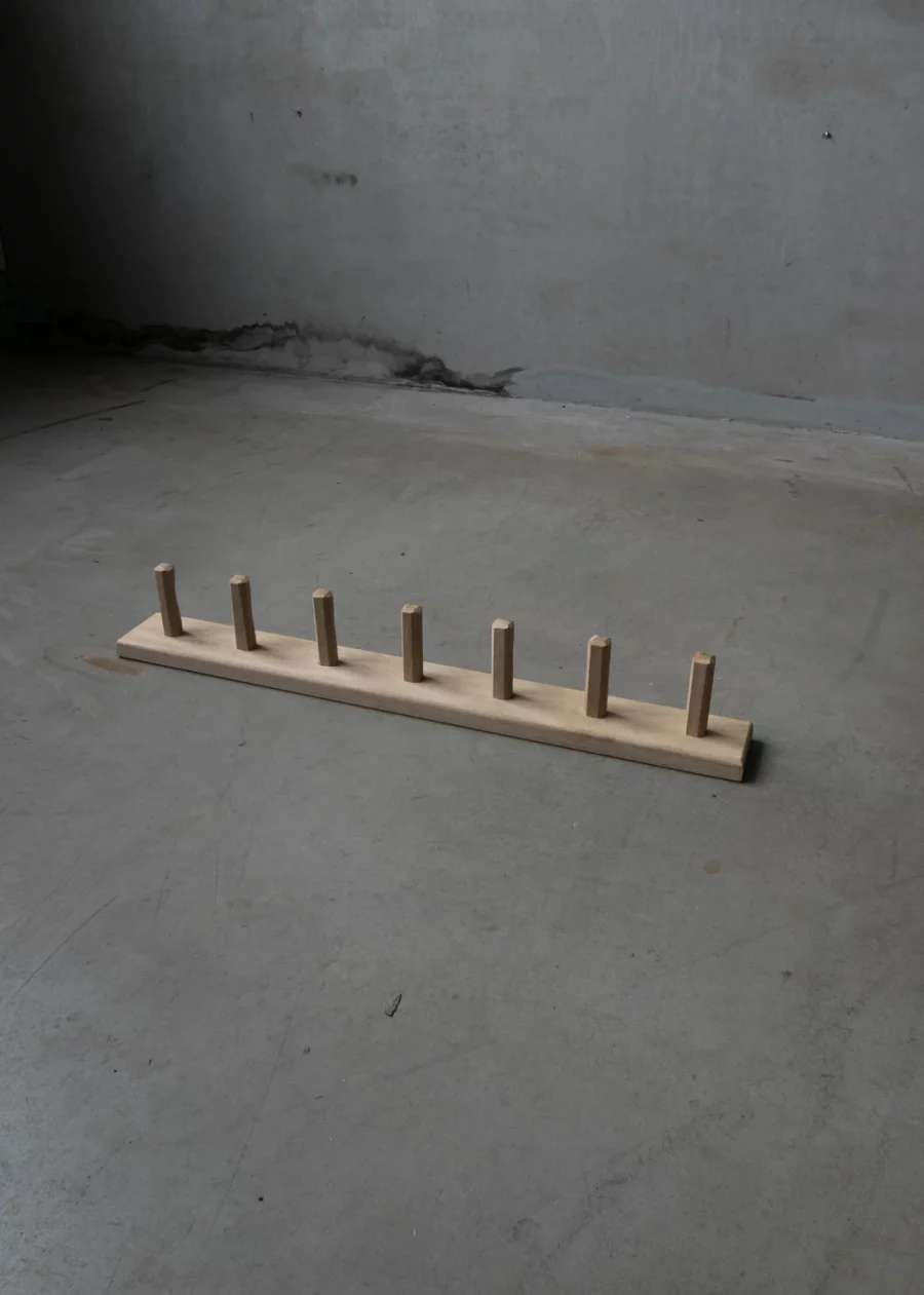 Unik - Knopplist Ek 70cm, 7 krokar