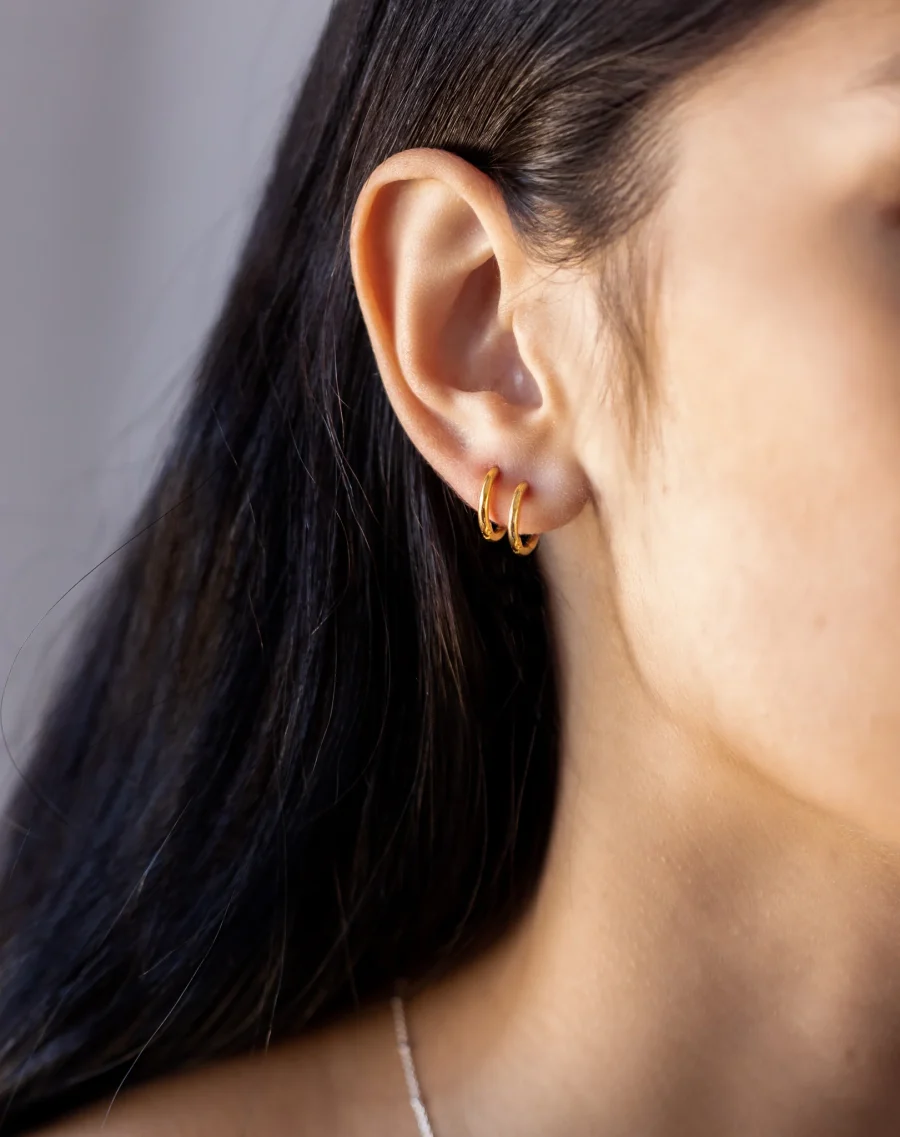 Syster P - Örhänge Beloved Fat Small Hoops Guld - Bild 2