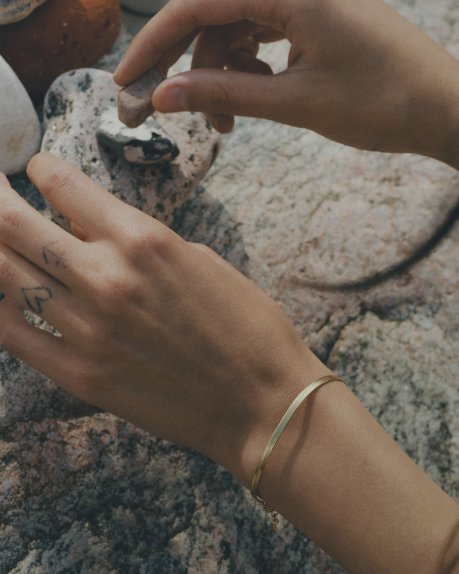 Maria Black - Sentiero Bracelet S/M, Guld - Bild 2