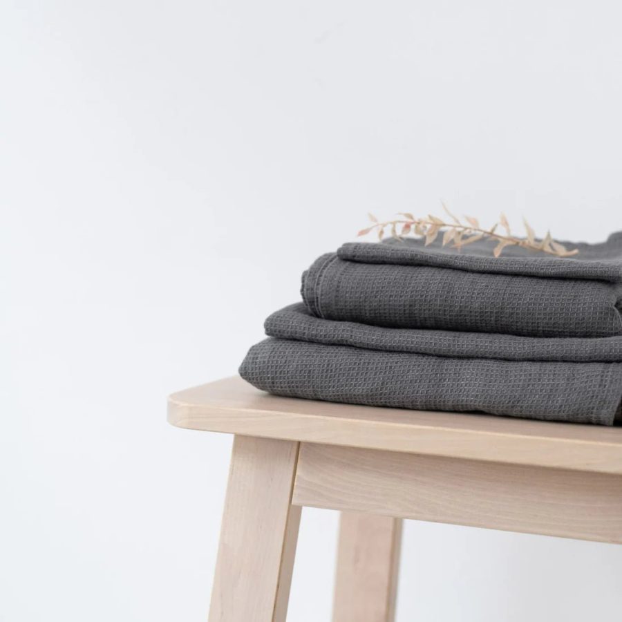 Linen Tales – Handduk Våffla 75×125 cm Charcoal