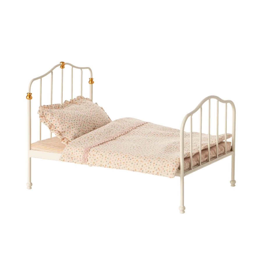 Maileg - Vintage Bed Mouse Off white