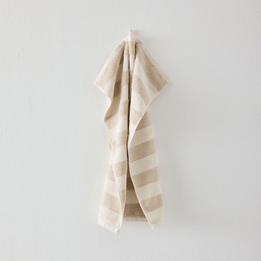 Tell Me More – Frottéhandduk Cleo Beige 50x70 cm